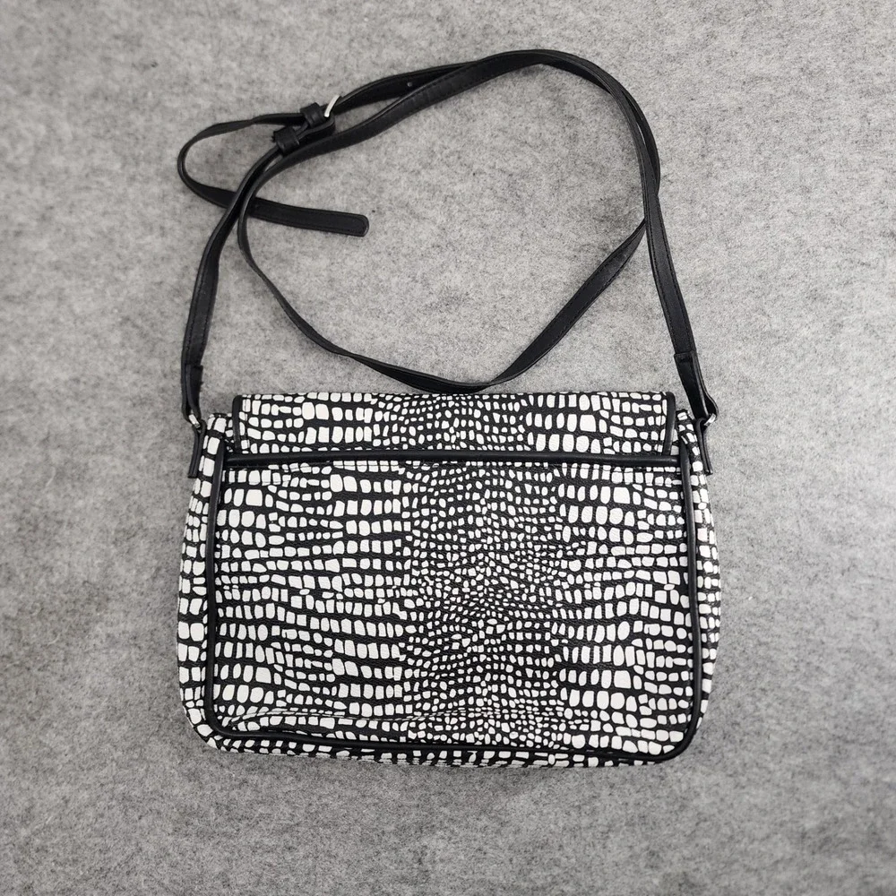 Vera‎ Bradley Black White Faux Leather Embossed Crossbody Bag Animal Print
